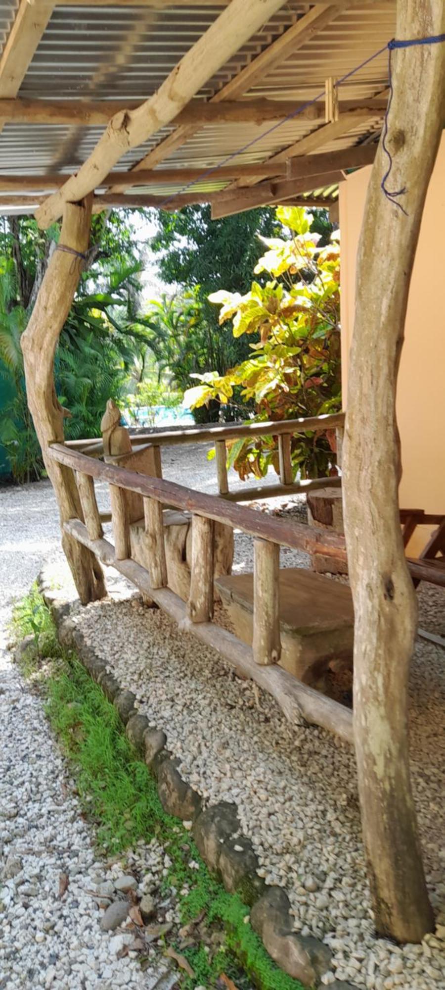 Mal Pais Surf Camp 호텔 Playa Santa Teresa  외부 사진